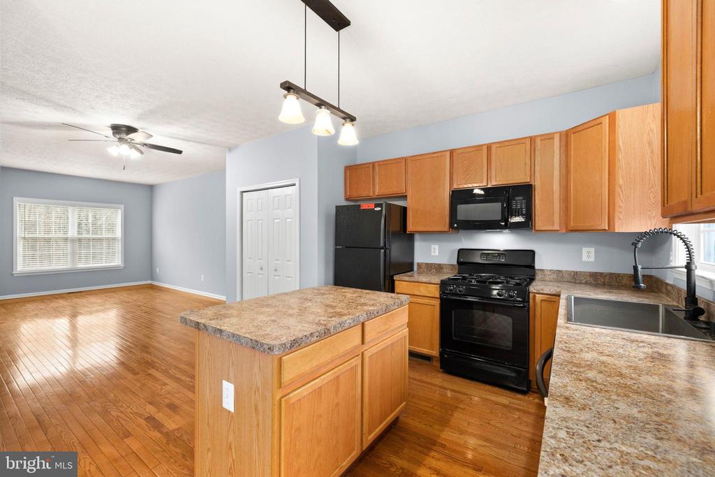 205 TRADEWINDS TERRACE