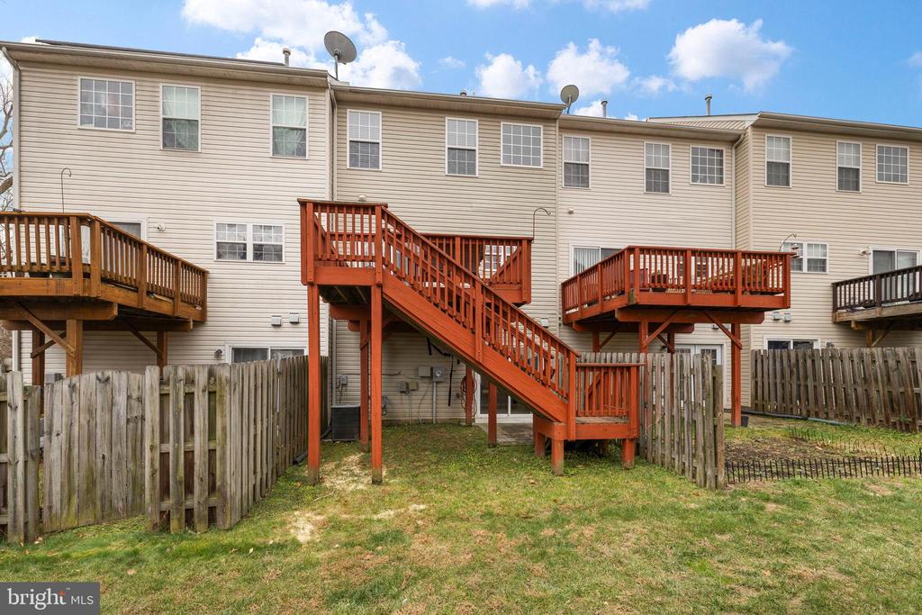 205 TRADEWINDS TERRACE