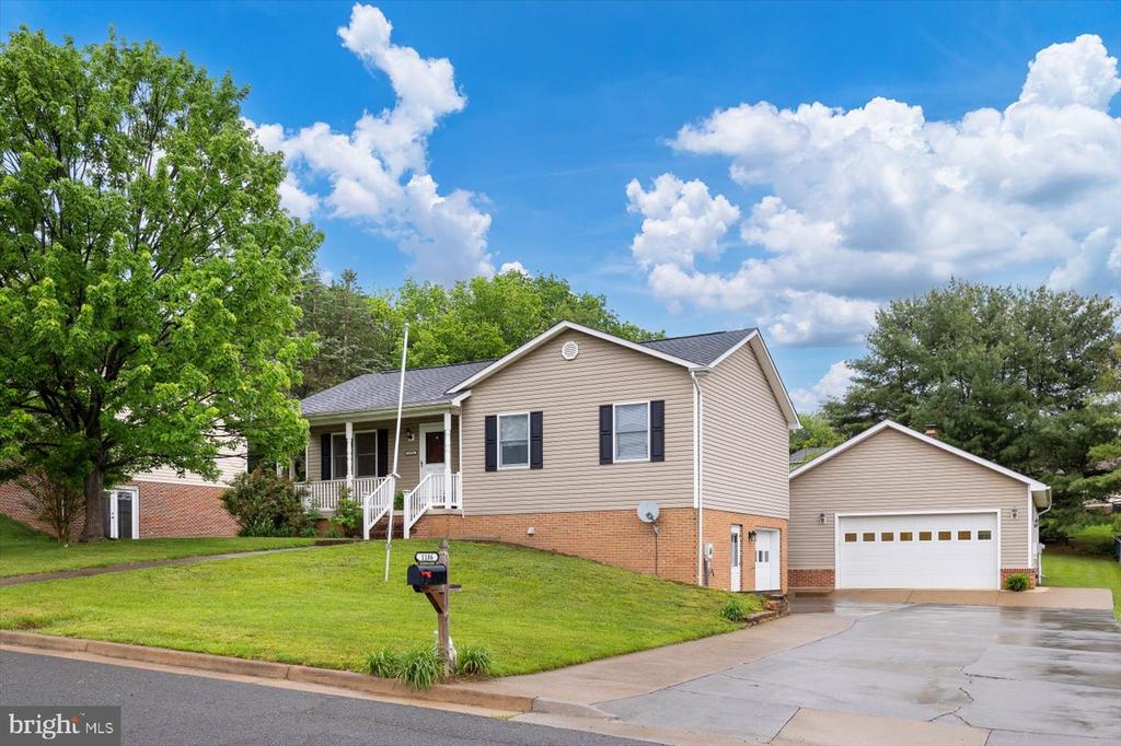 1186 SOUTH FORK DRIVE