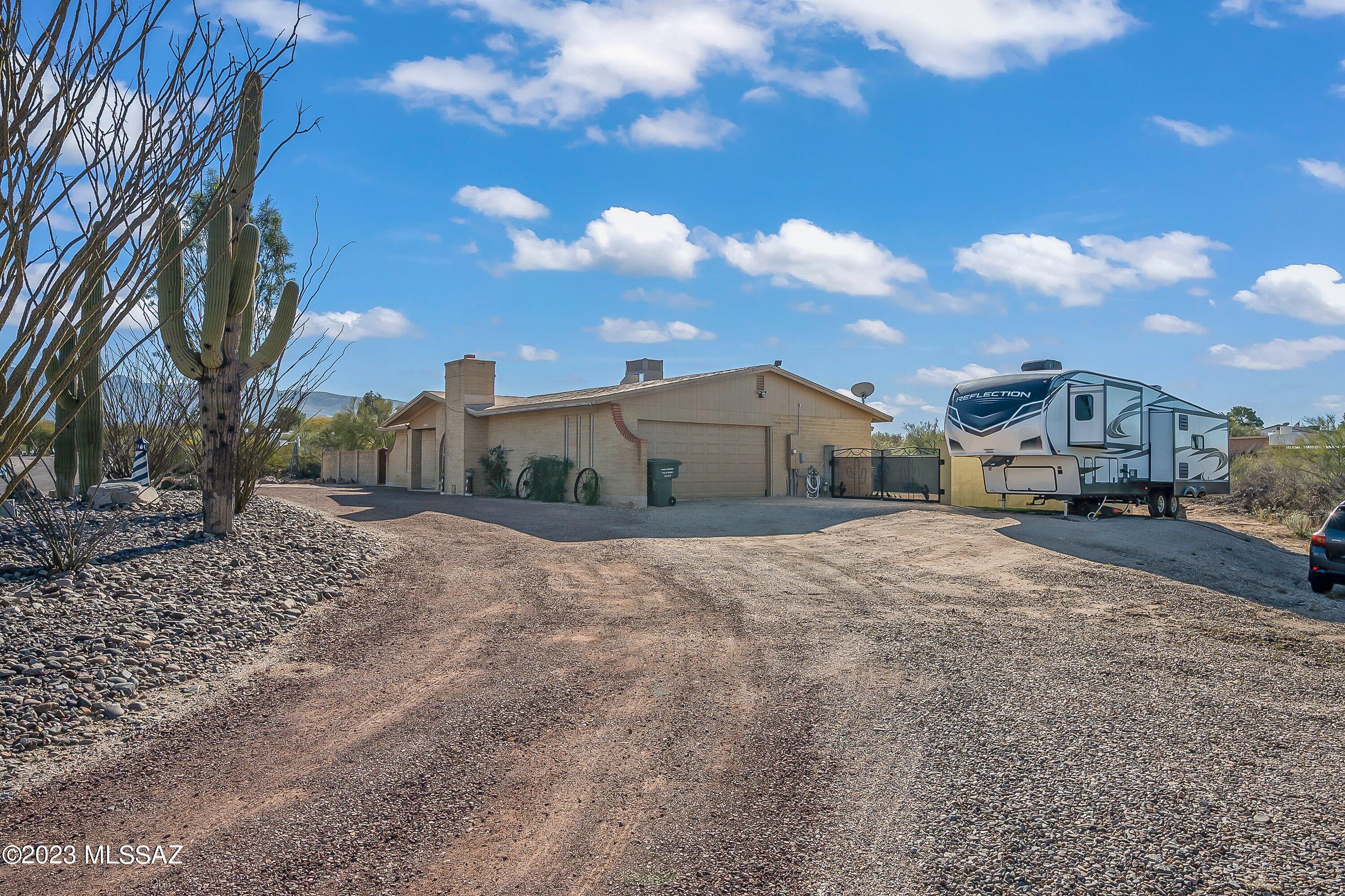 10302 E Calle Del Este