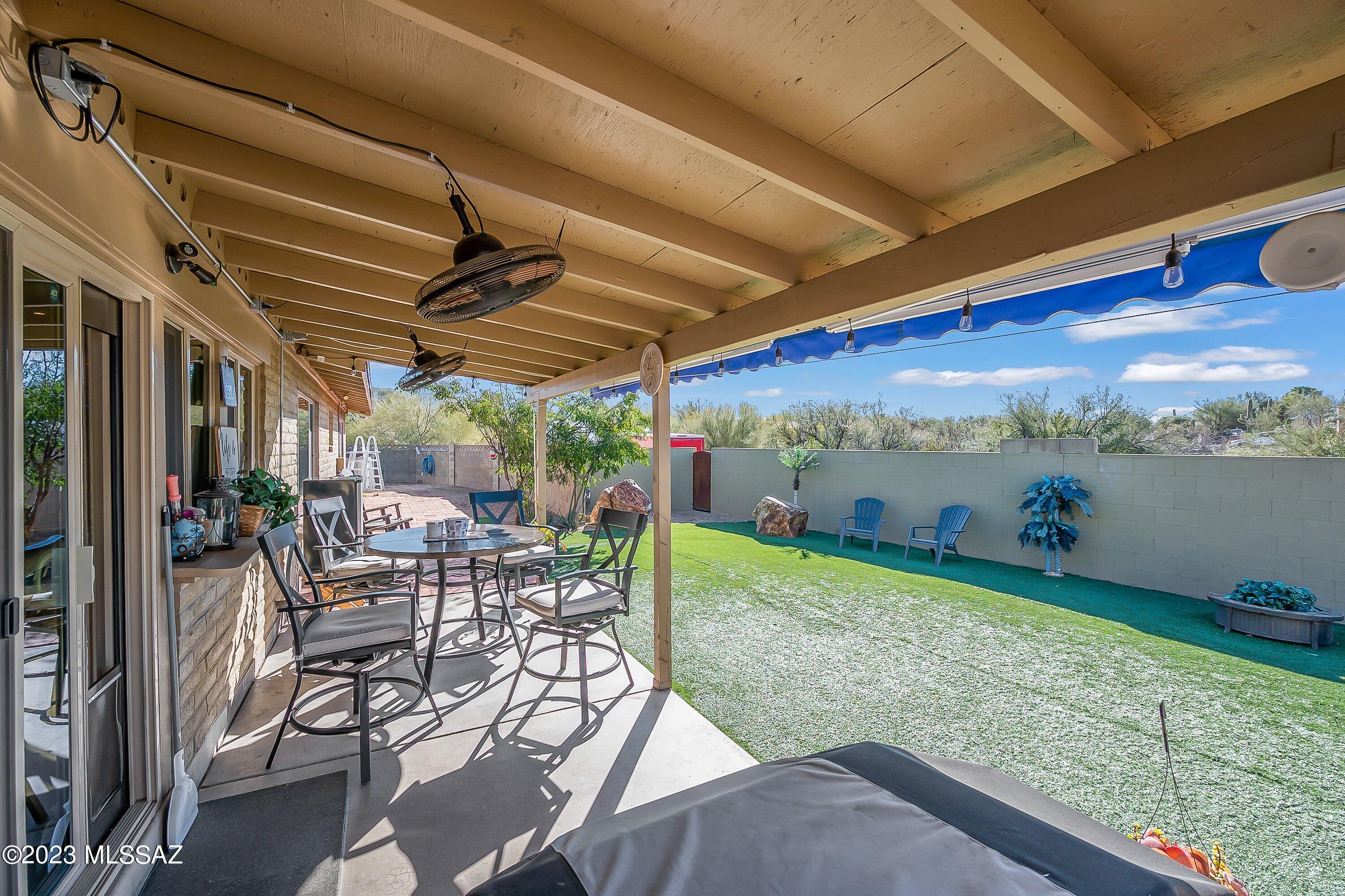 10302 E Calle Del Este