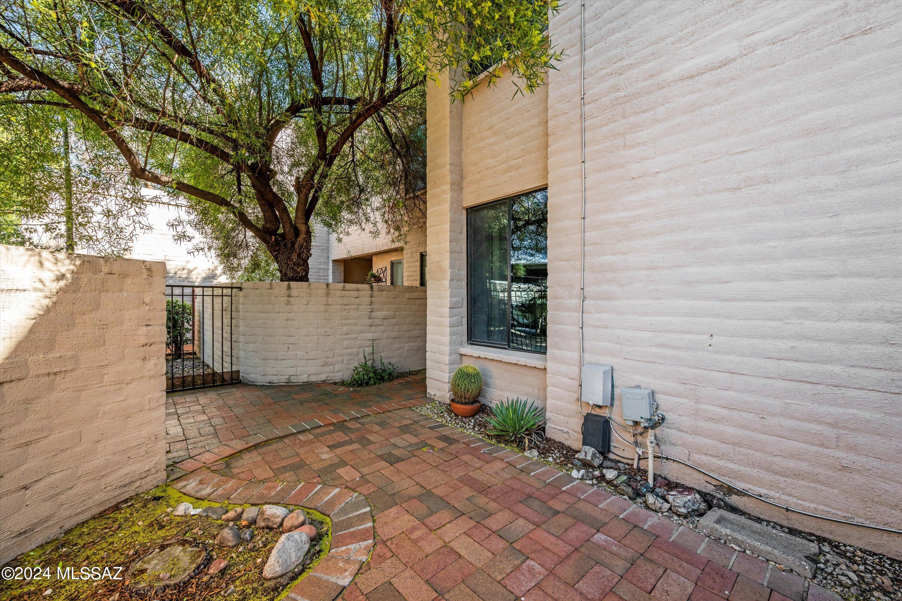 2940 E Sierra Vista Road