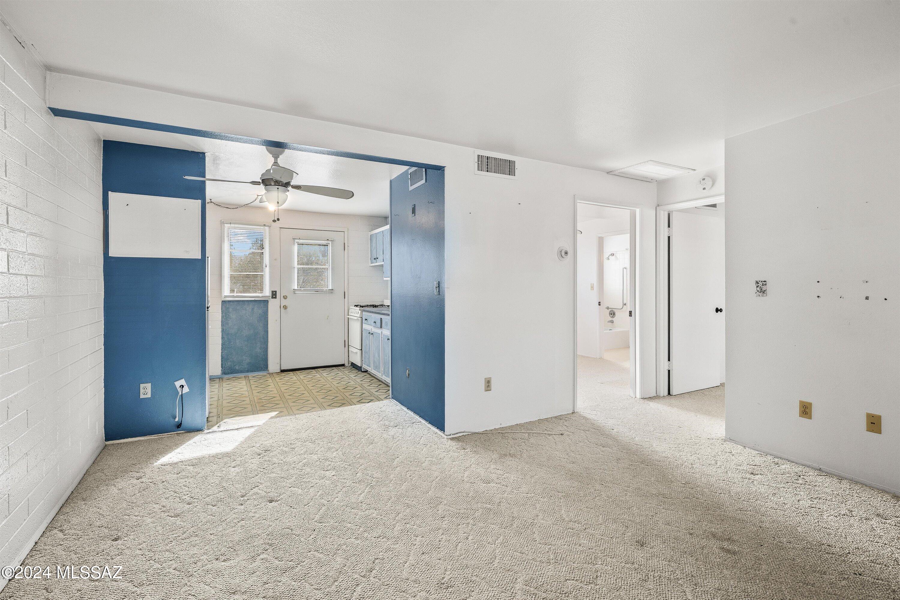 329 S Paseo Tierra