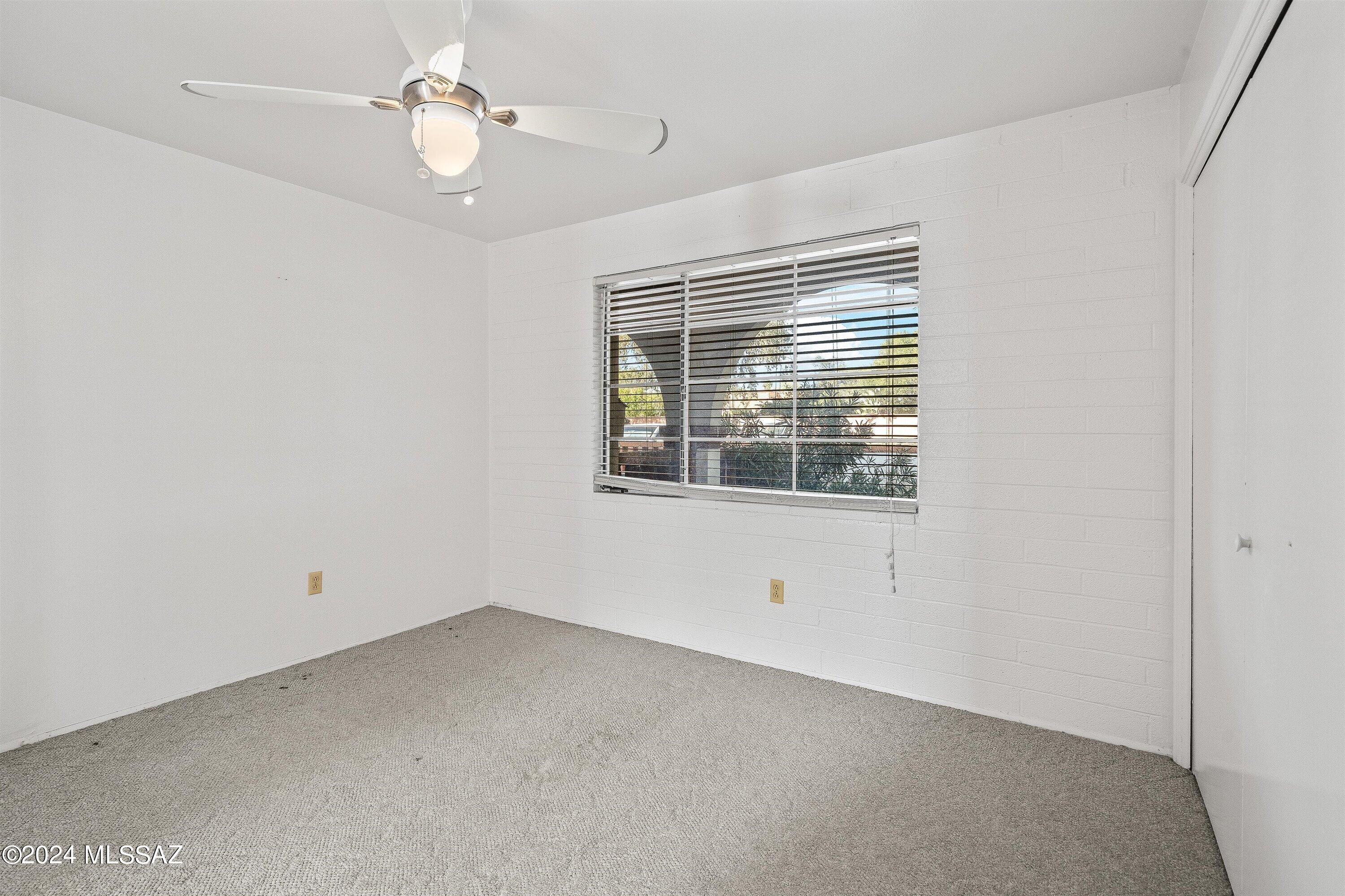 329 S Paseo Tierra