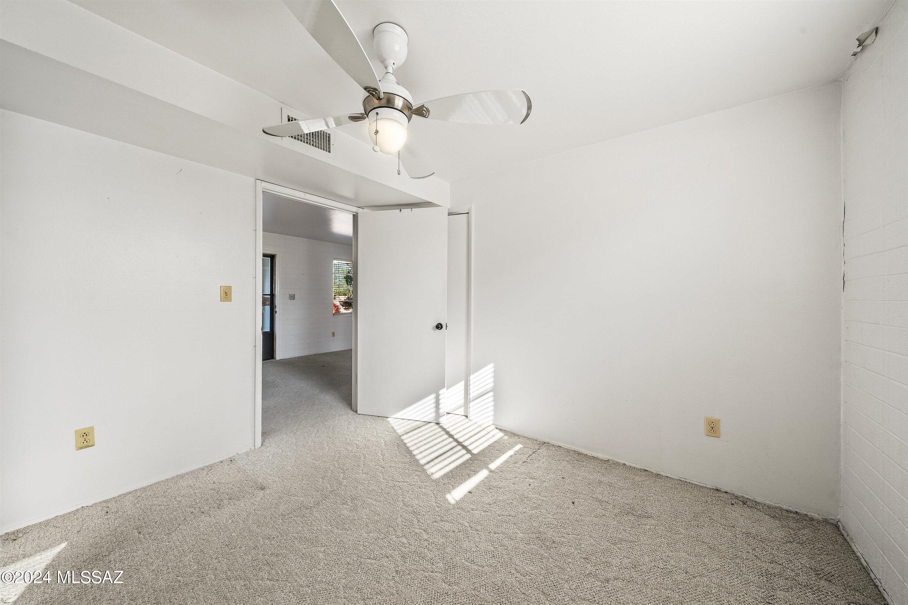 329 S Paseo Tierra