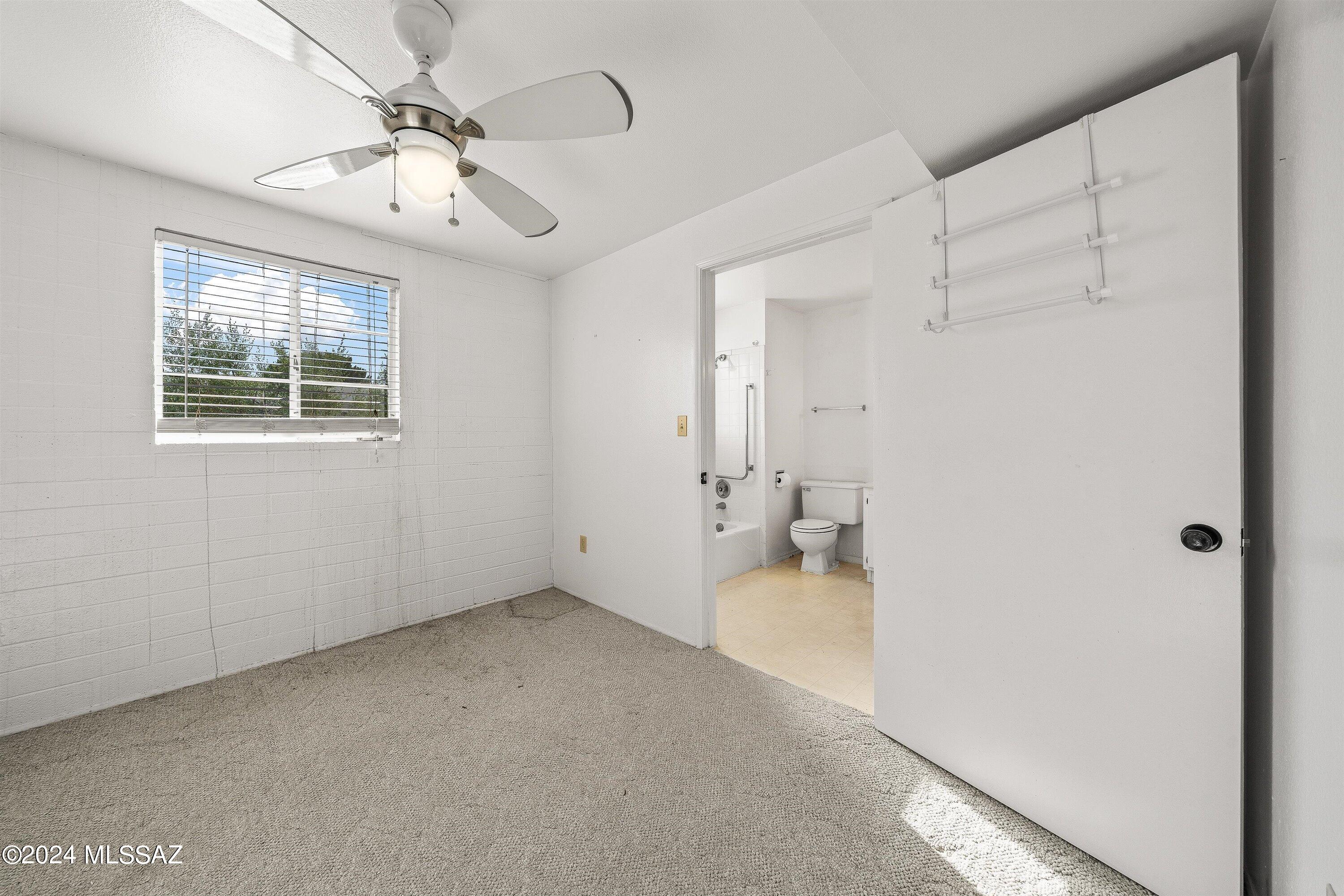 329 S Paseo Tierra