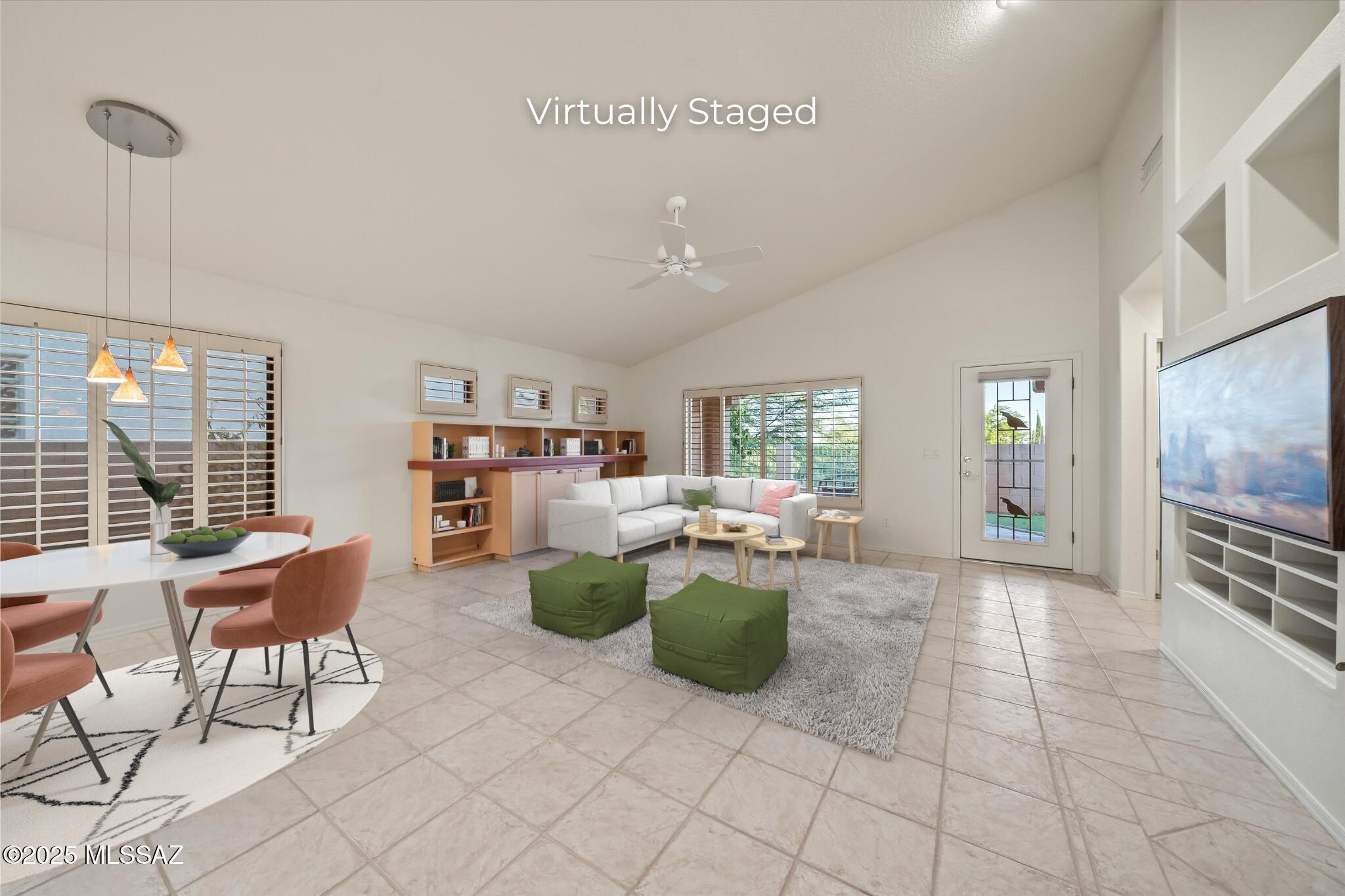 1527 W Sand Pebble Drive