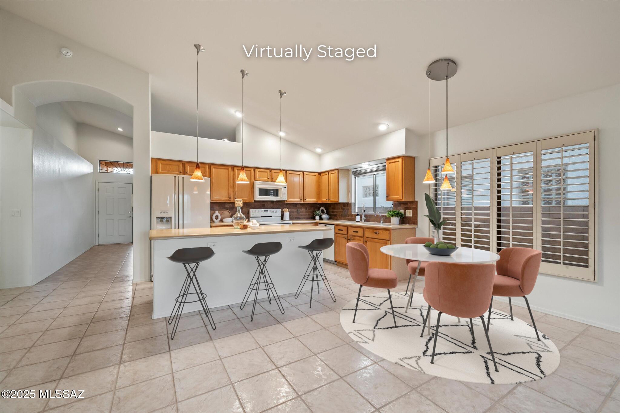 1527 W Sand Pebble Drive