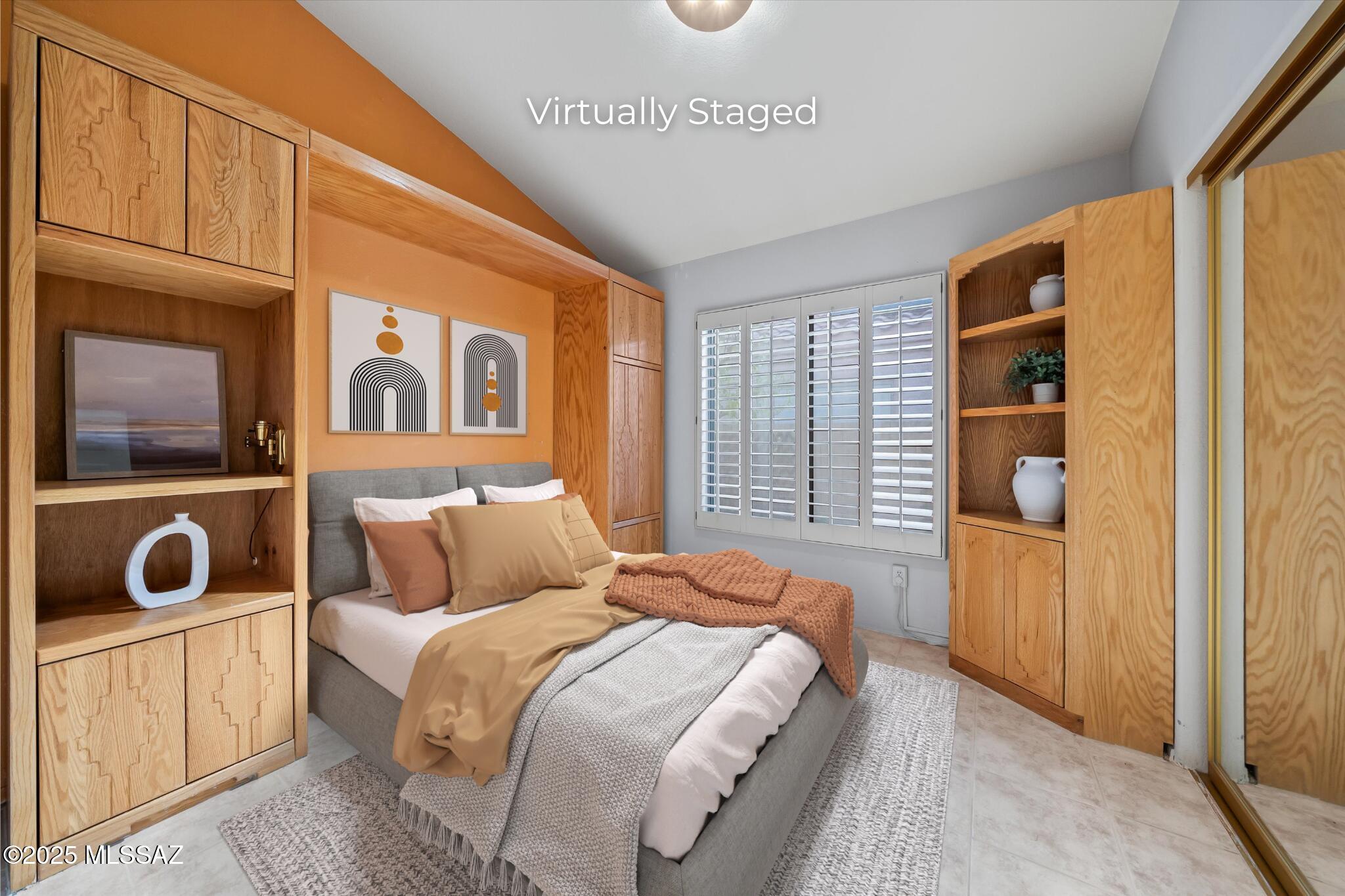 1527 W Sand Pebble Drive