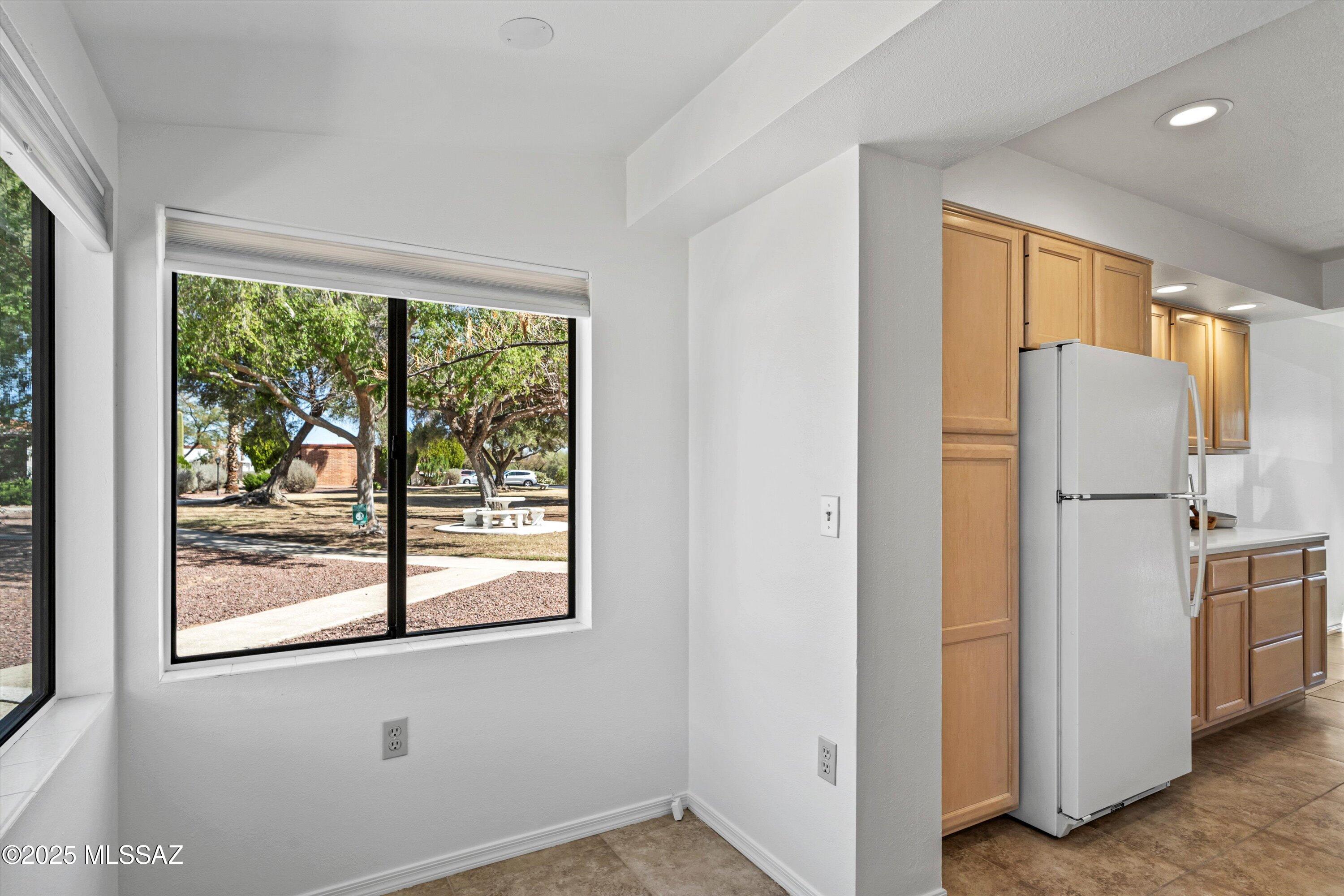 392 S Paseo Aguila Unit: UNIT D