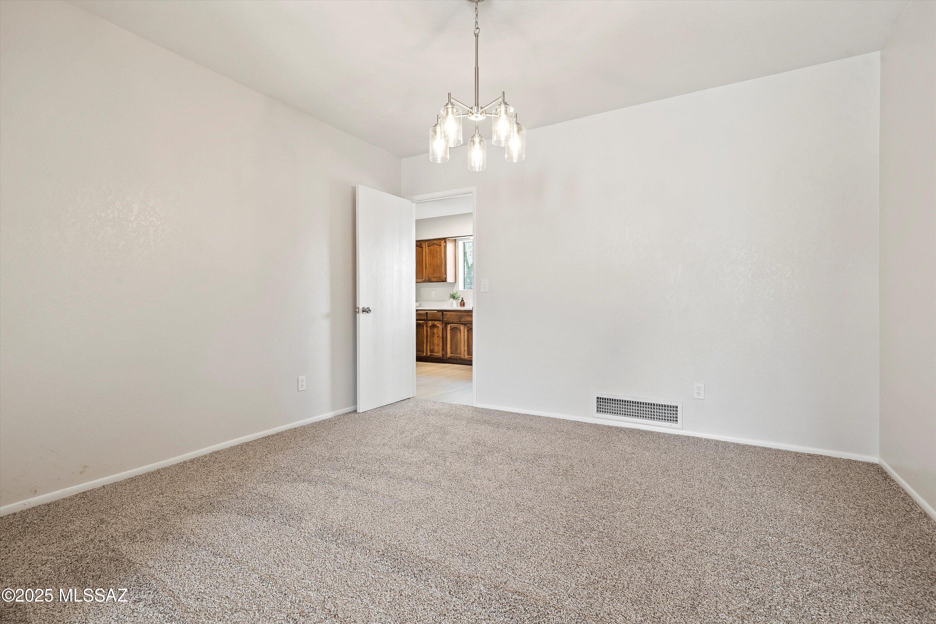 9422 E Barrudean Hills Street