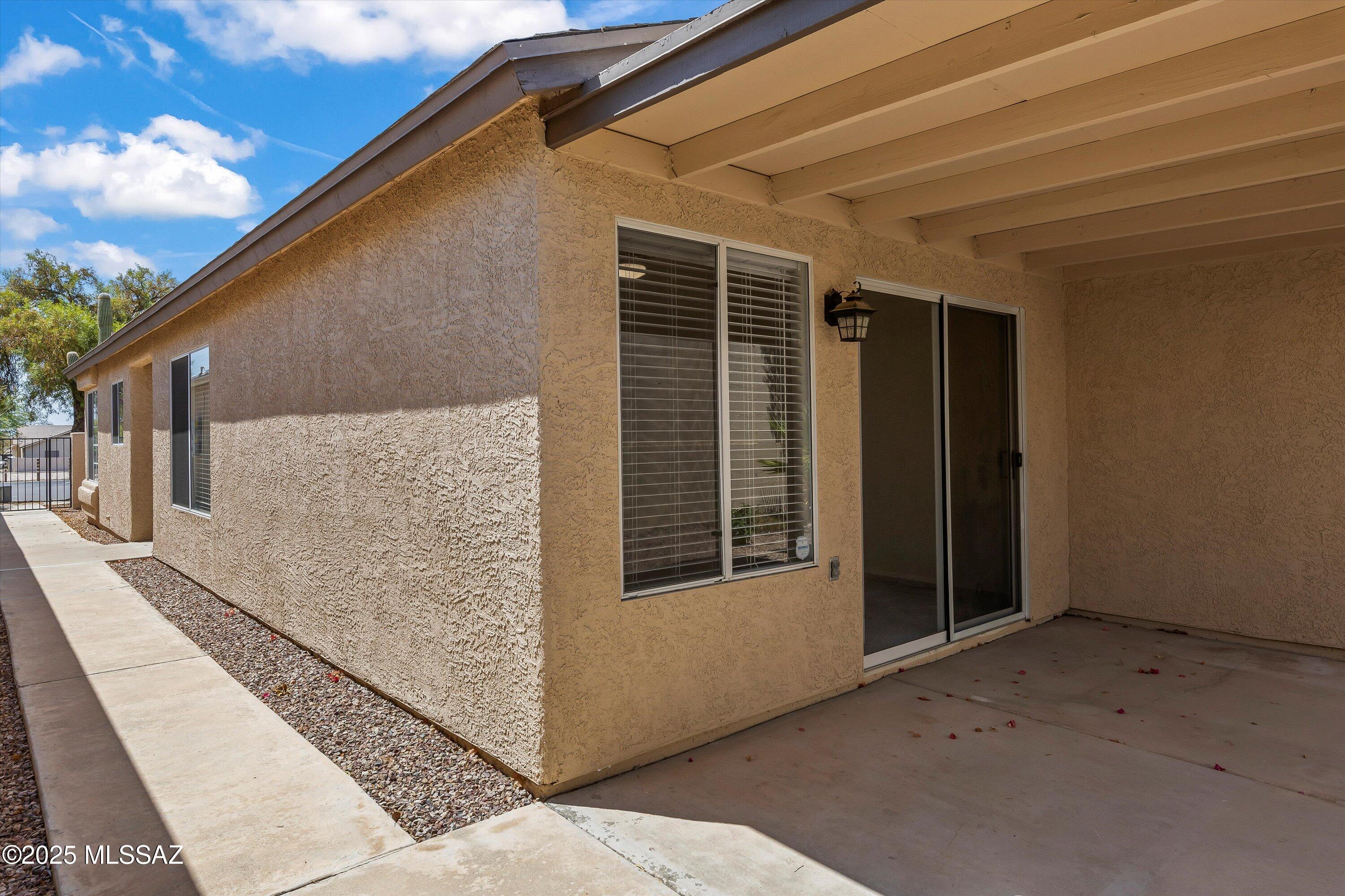 8142 N Millwheel Place