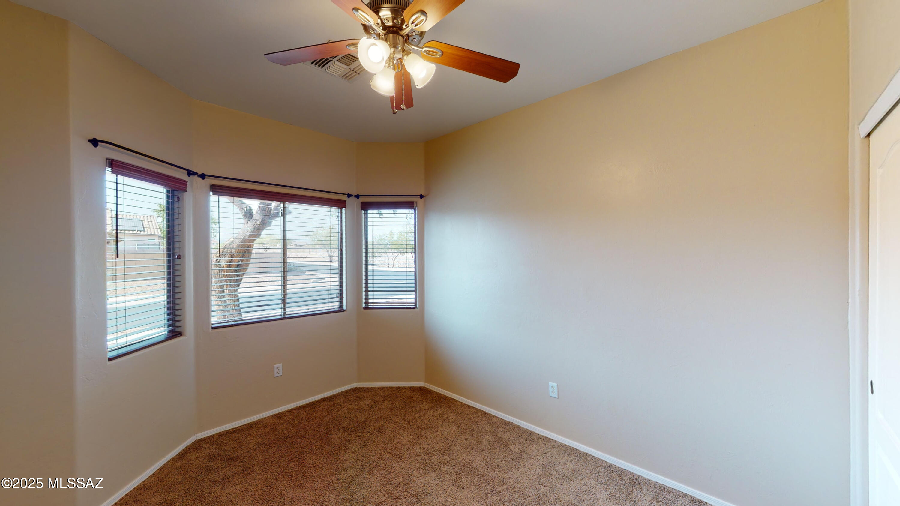 5667 W Shady Grove Drive