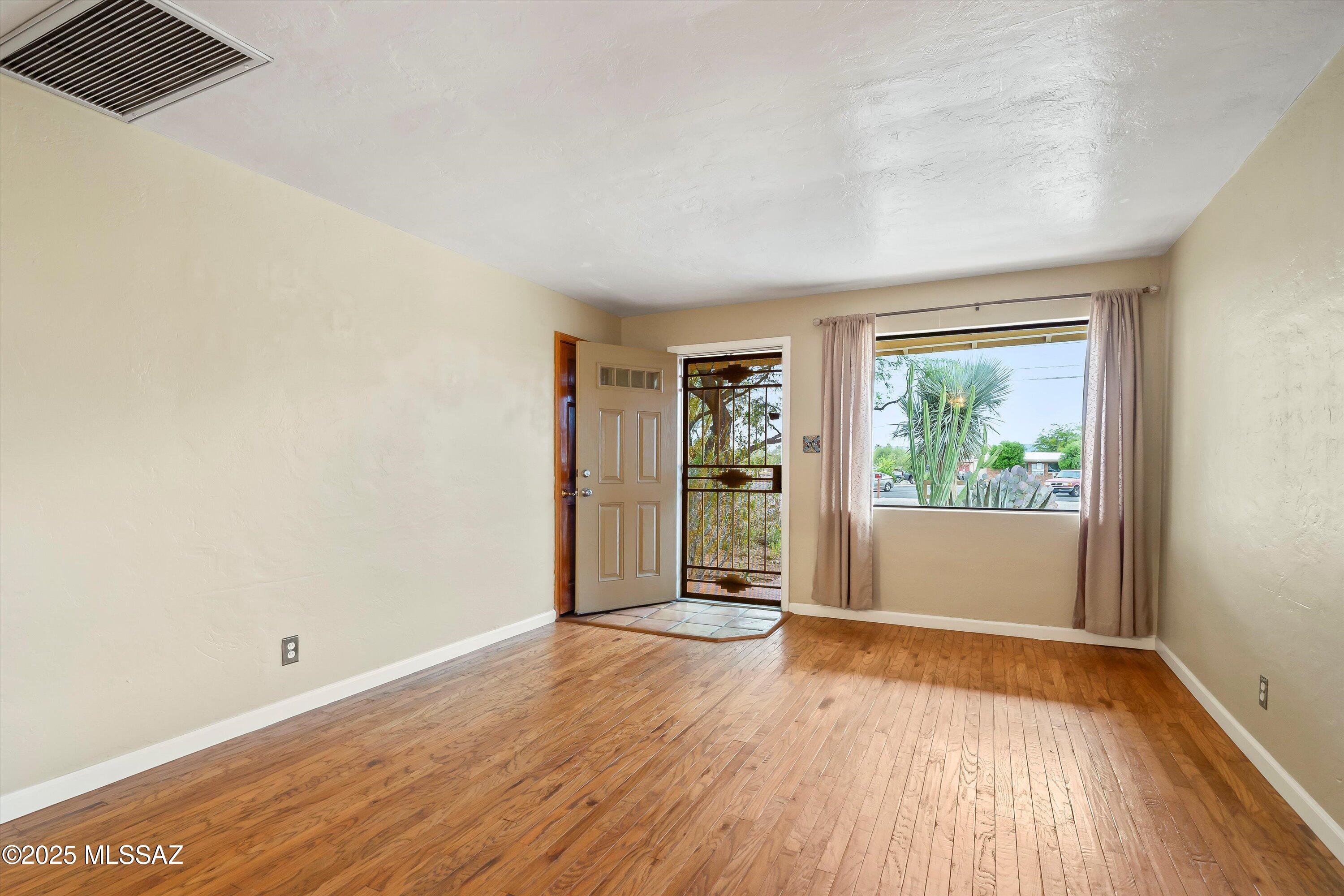 421 S Columbus Boulevard