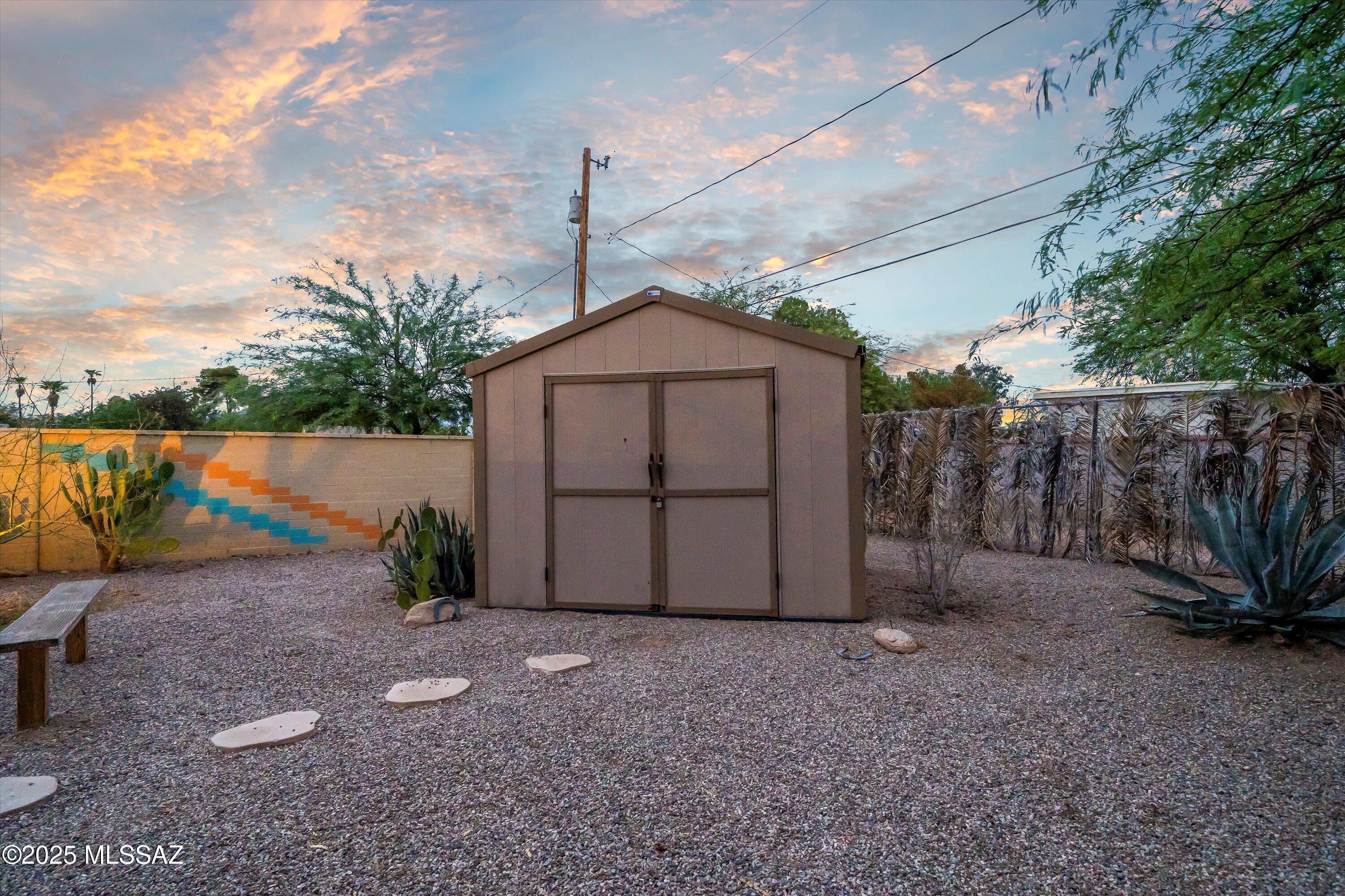 421 S Columbus Boulevard