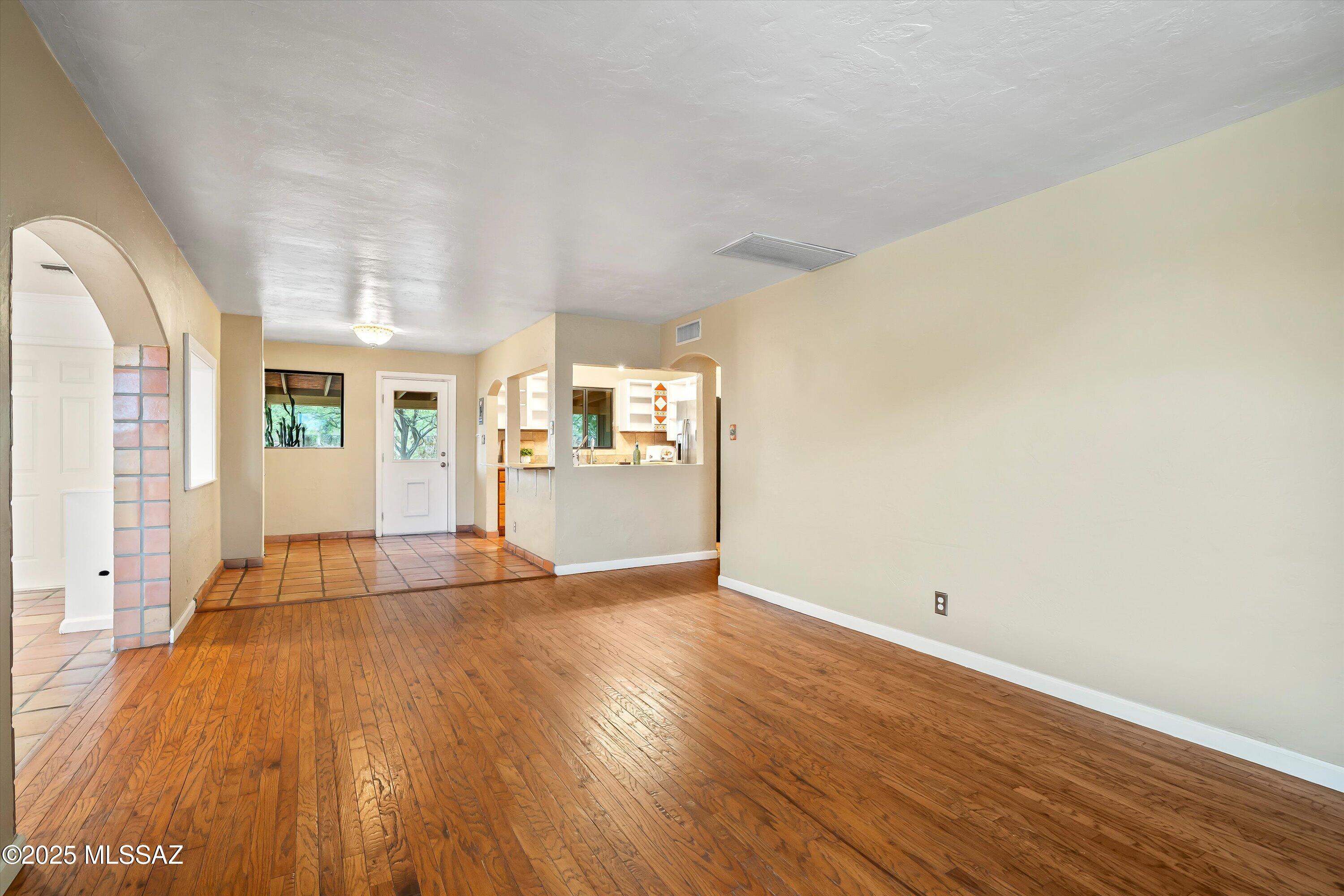 421 S Columbus Boulevard