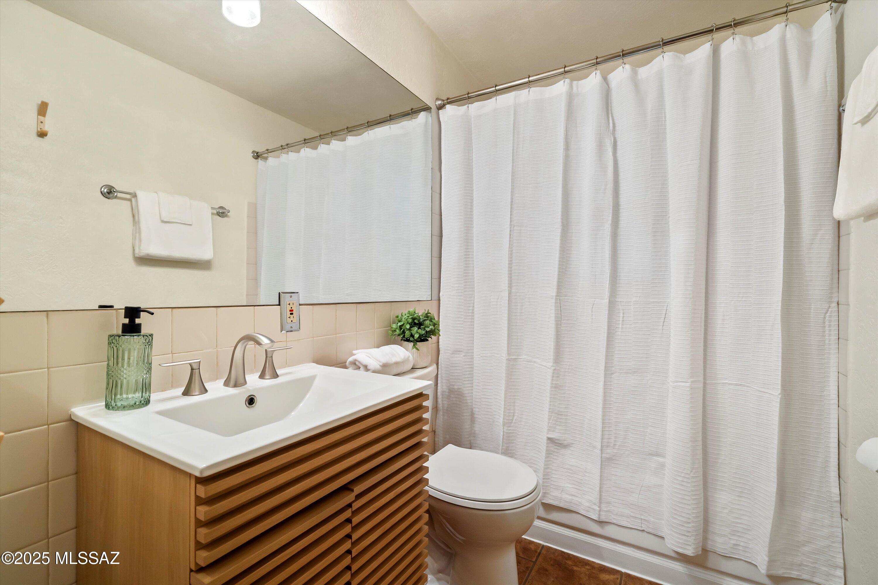 421 S Columbus Boulevard