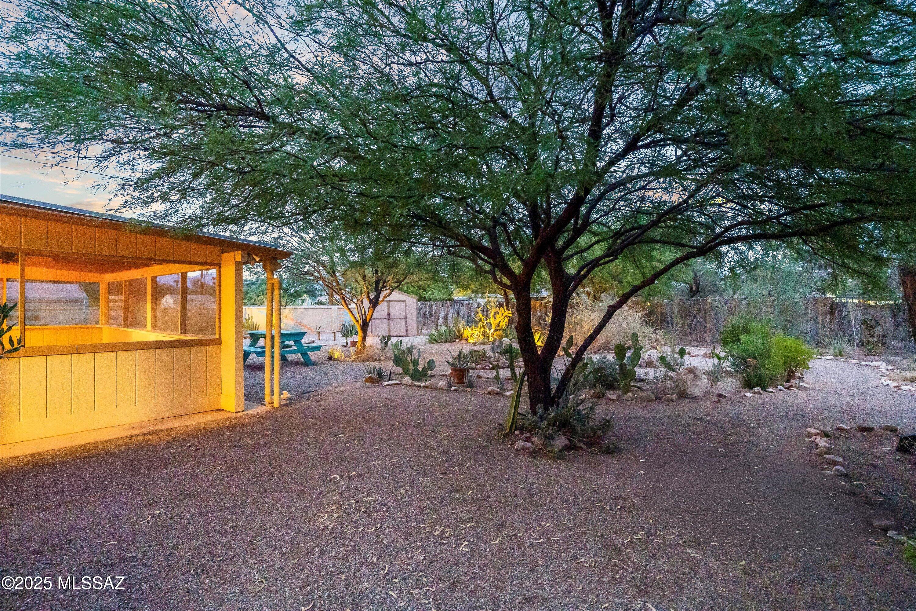 421 S Columbus Boulevard