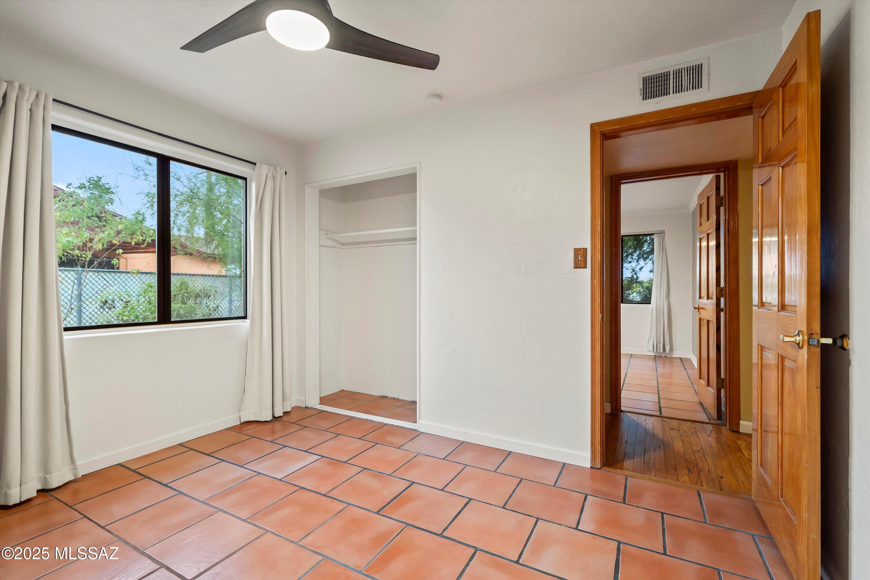 421 S Columbus Boulevard