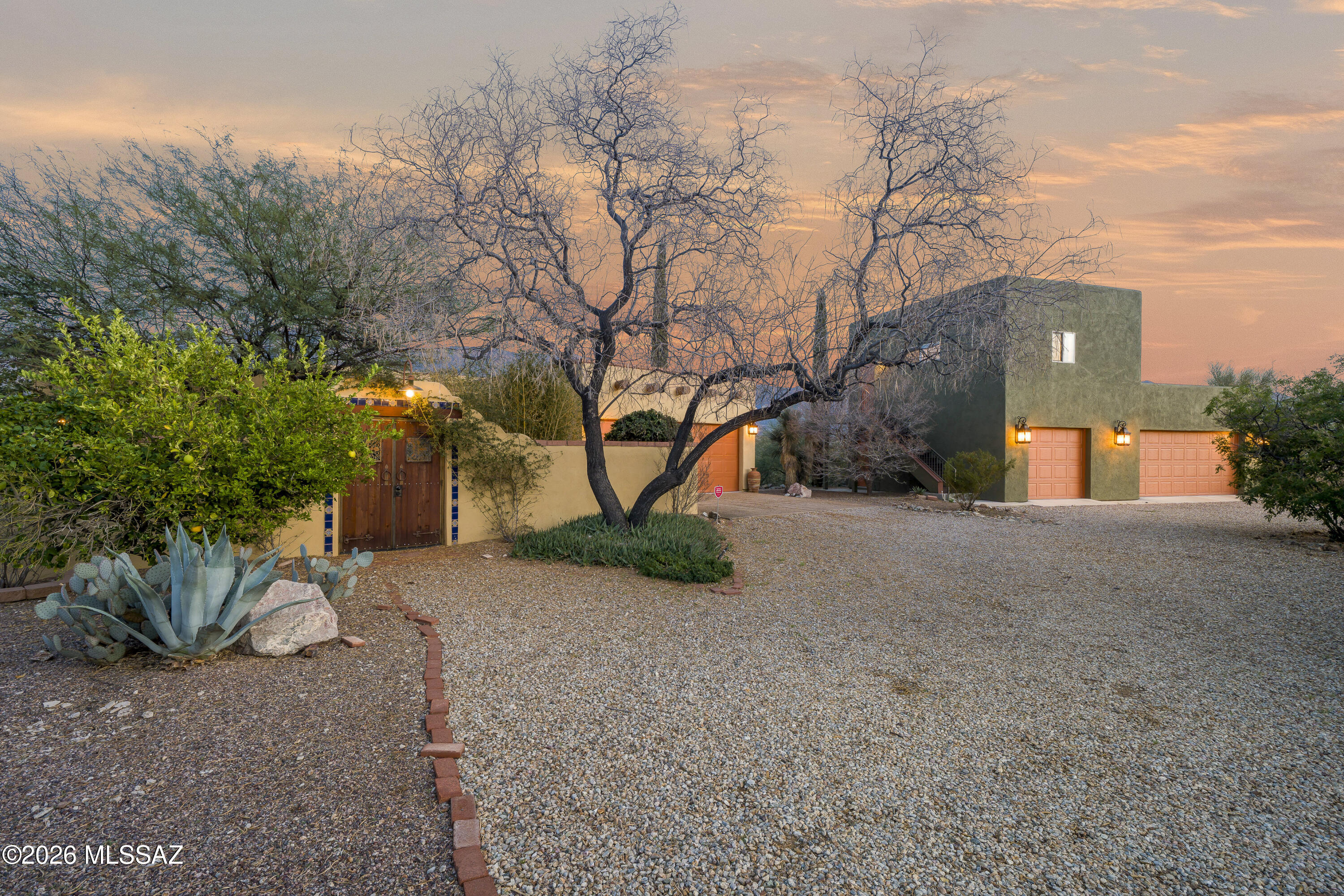 4370 E Coronado Ridge Lane