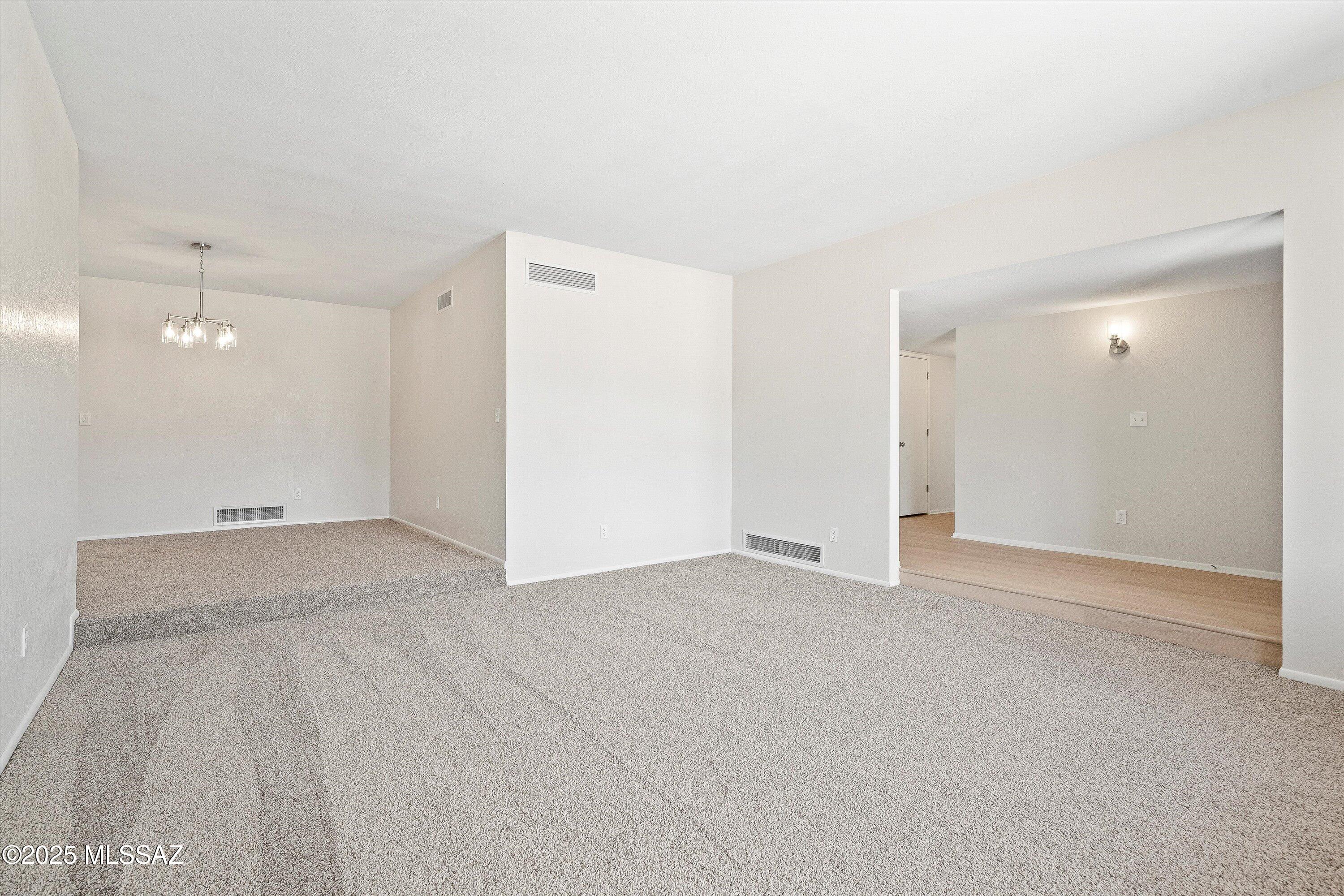 9422 E Barrudean Hills Street