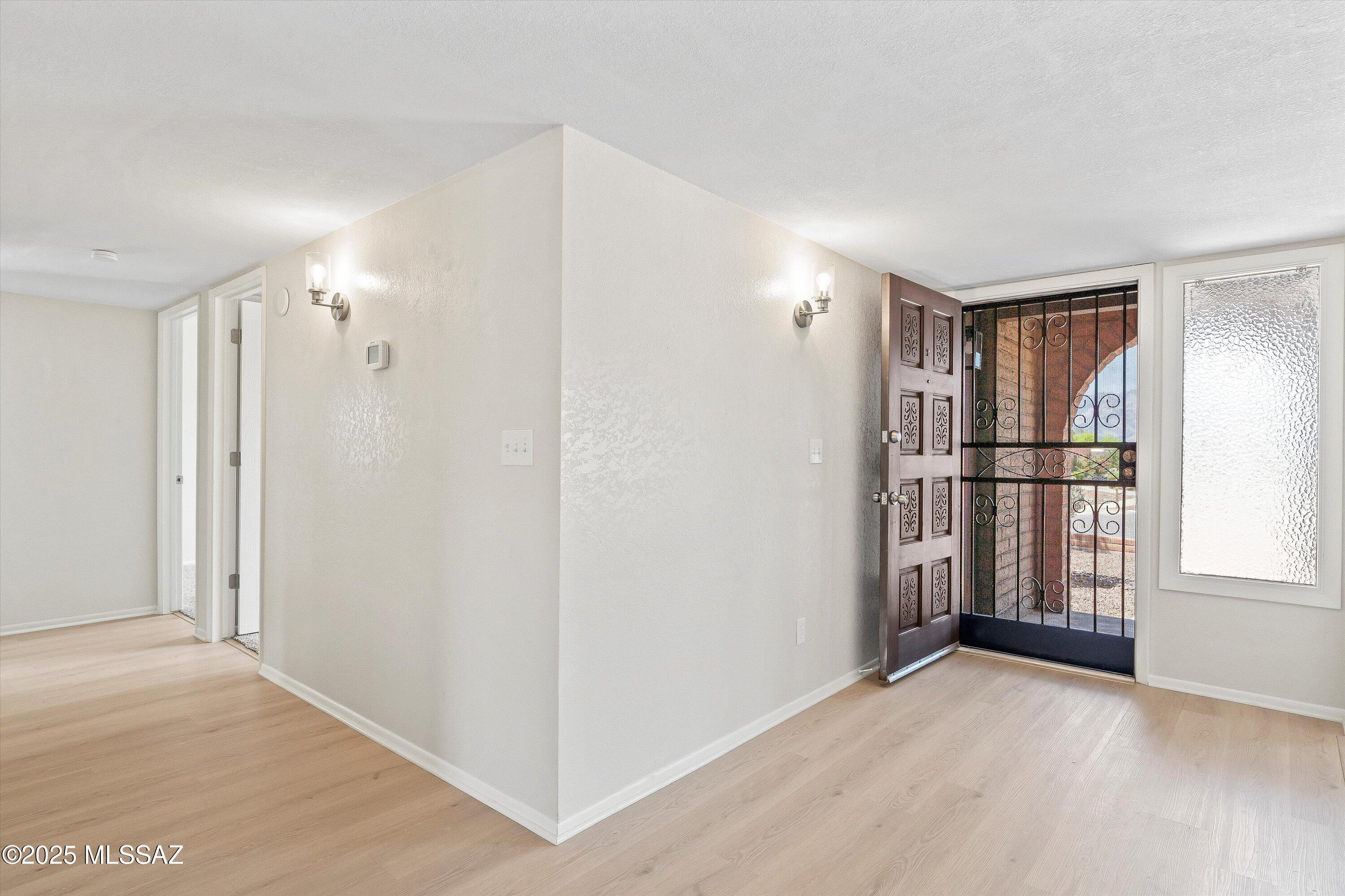 9422 E Barrudean Hills Street