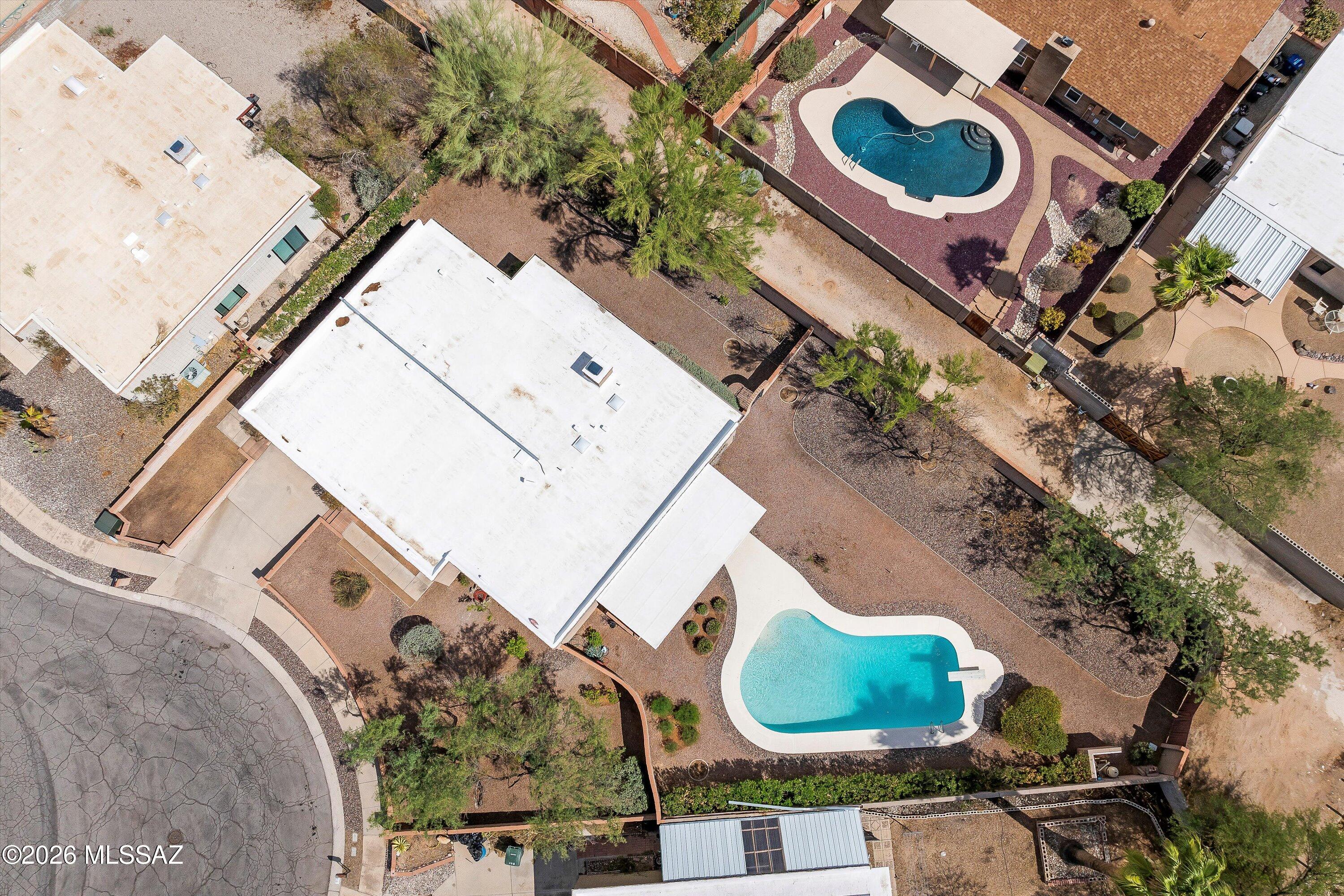 9422 E Barrudean Hills Street