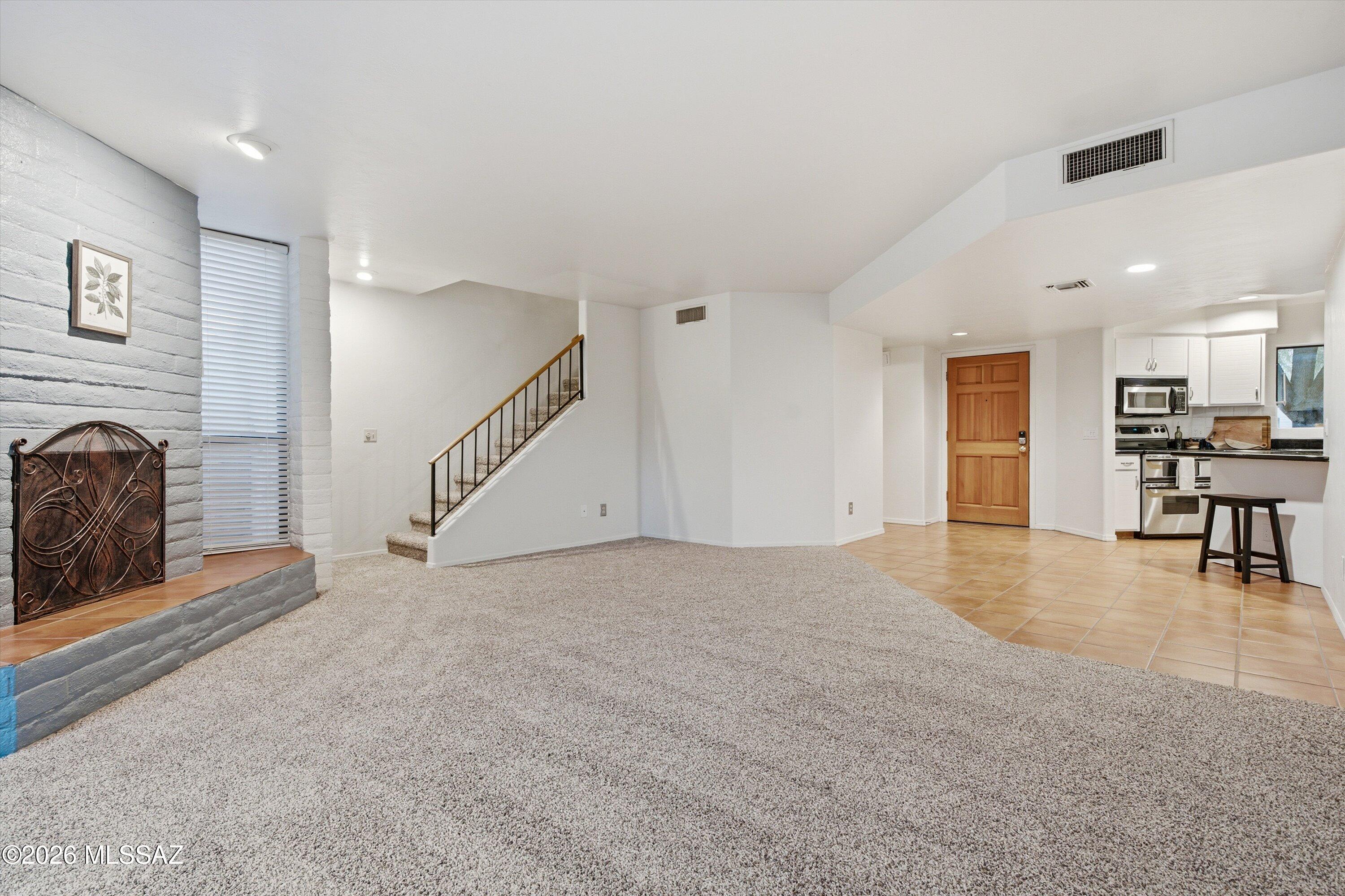 2882 E Sierra Vista Road