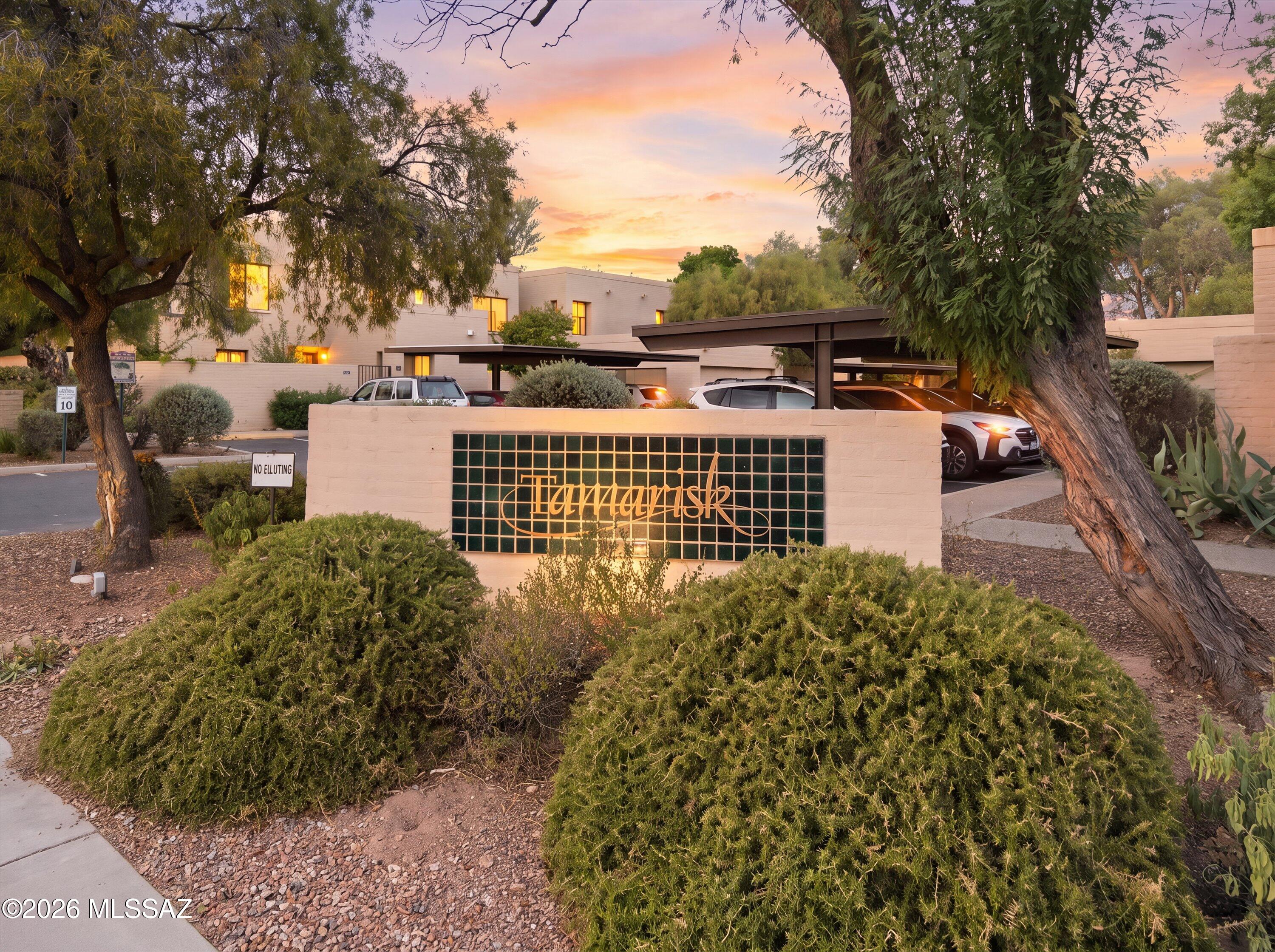 2882 E Sierra Vista Road