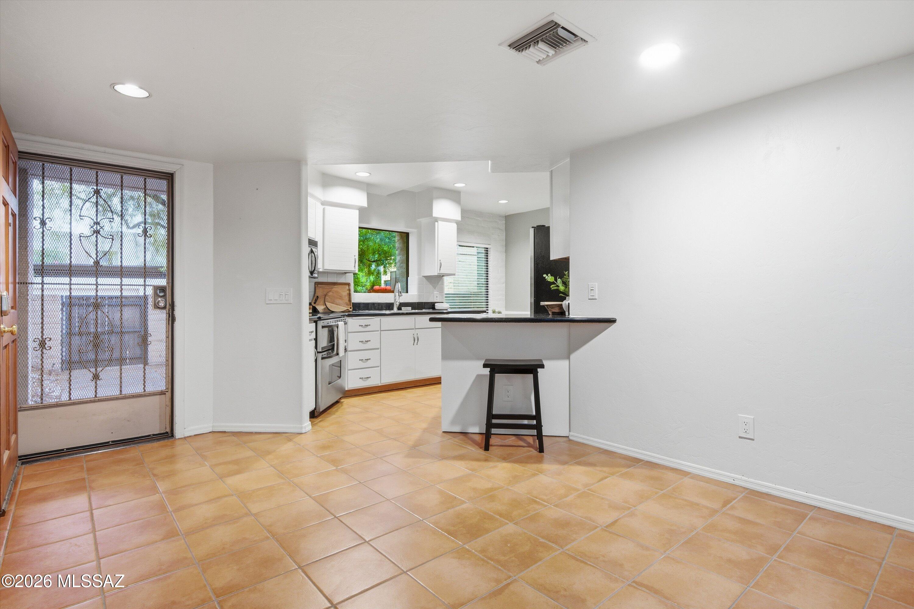 2882 E Sierra Vista Road