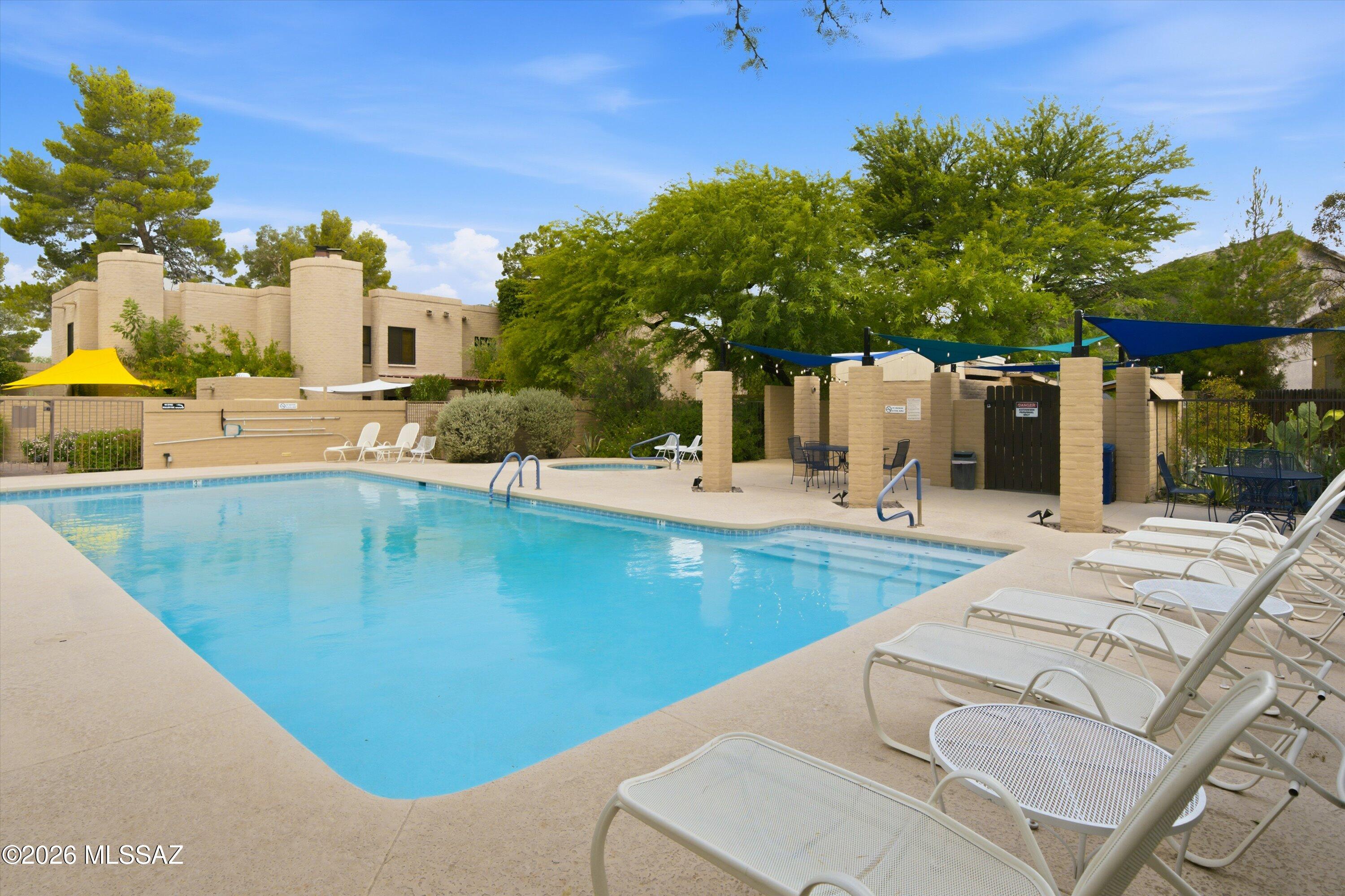 2882 E Sierra Vista Road