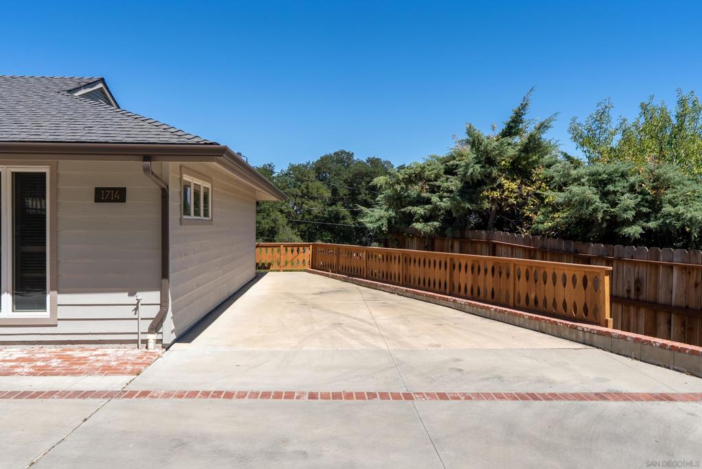 1714 Highland Place Dr