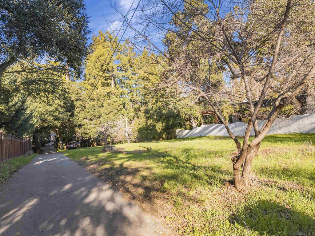 Saratoga 5-Lot Development