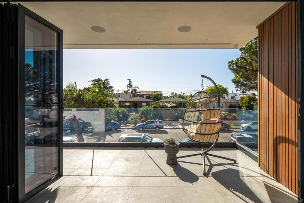 3857 Kendall Street