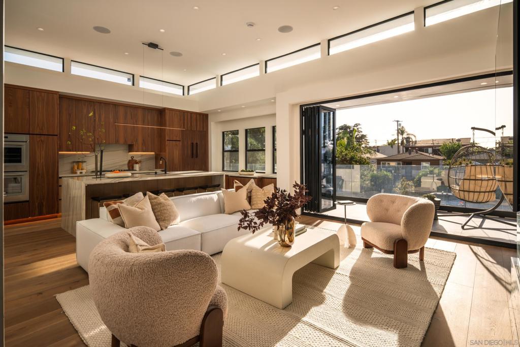 3857 Kendall Street