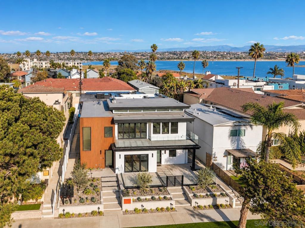 3857 Kendall Street