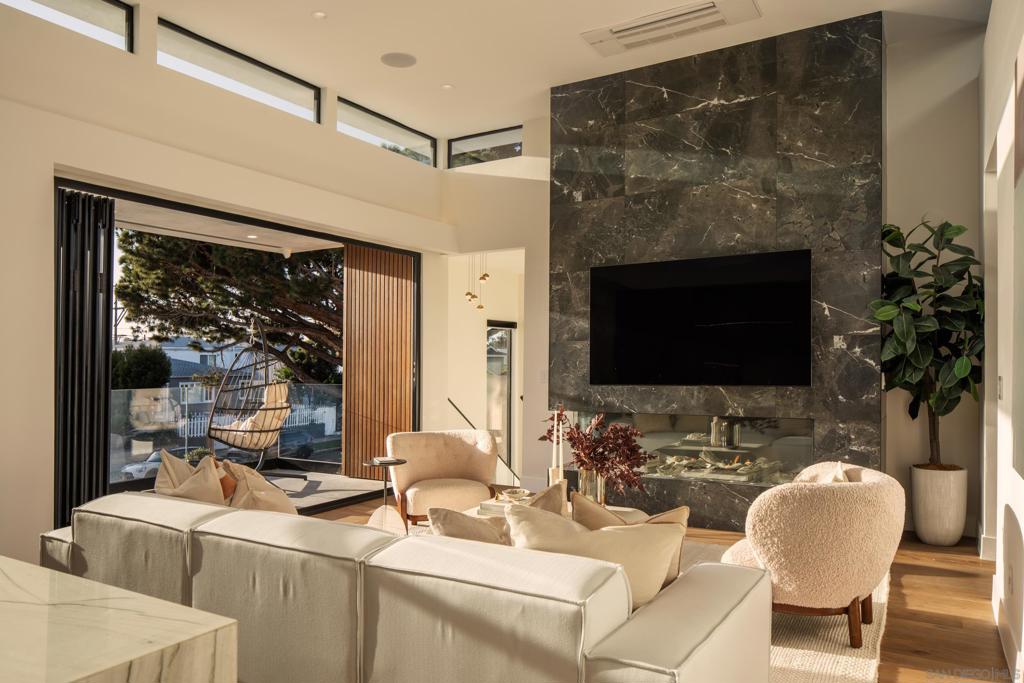 3857 Kendall Street