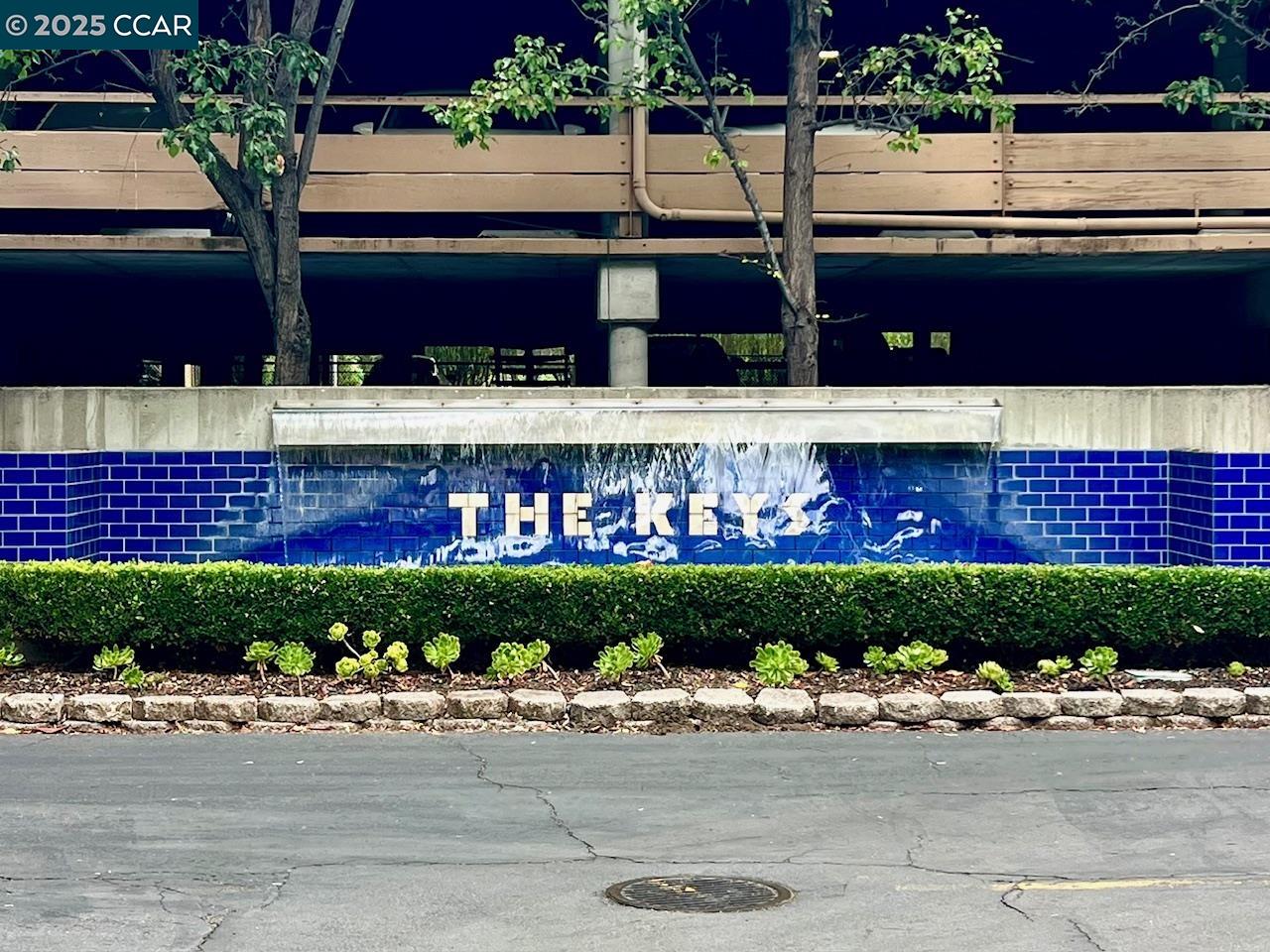 310 N Civic Dr # 202