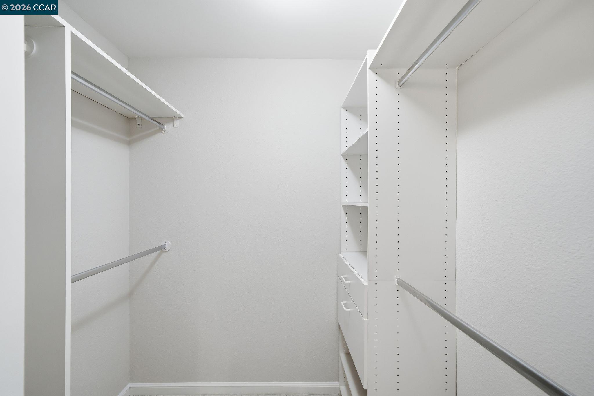 211 Kingston Way
