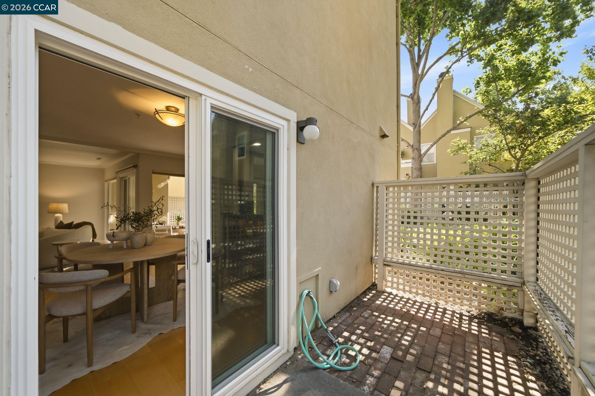 211 Kingston Way