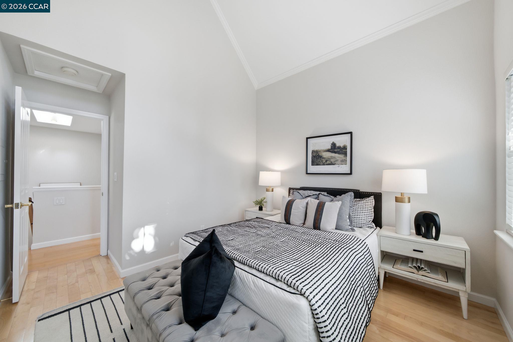 211 Kingston Way