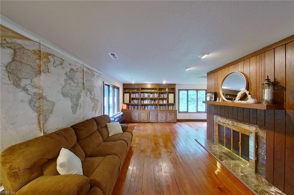 104 Glenwood DR