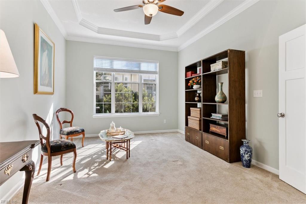 802 Promenade LN