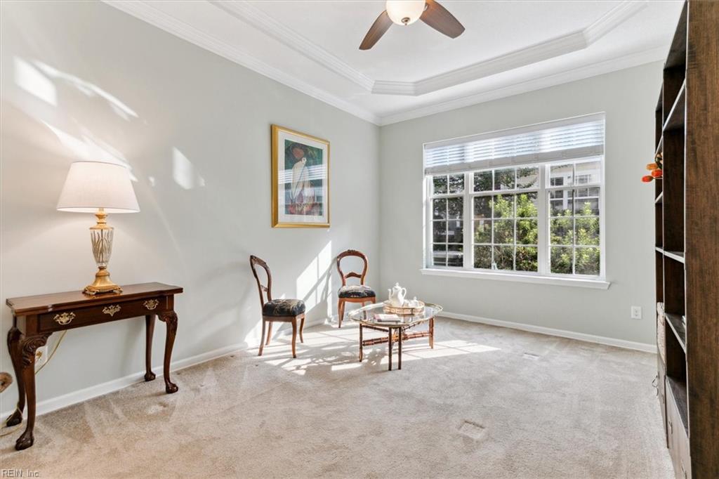 802 Promenade LN