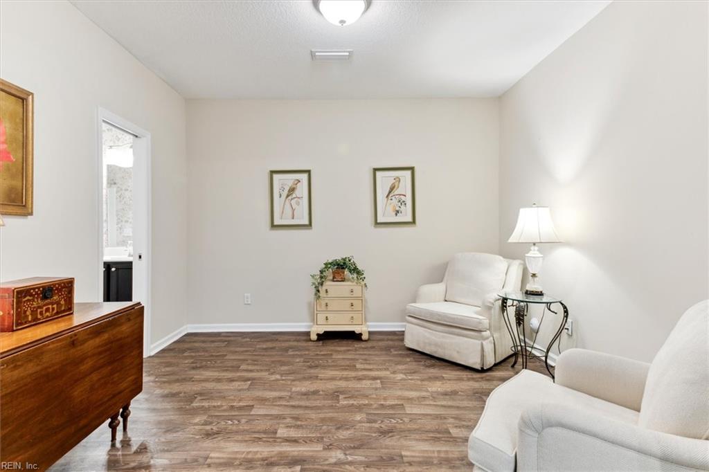 802 Promenade LN