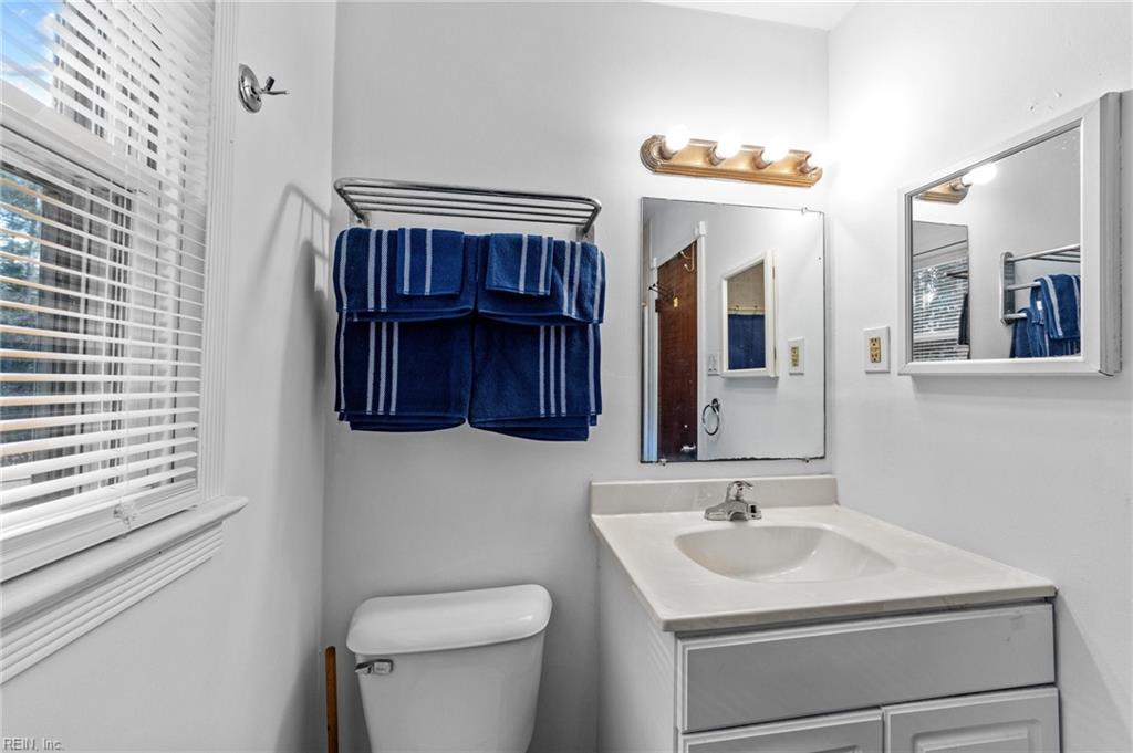 17 Carriage Hill DR