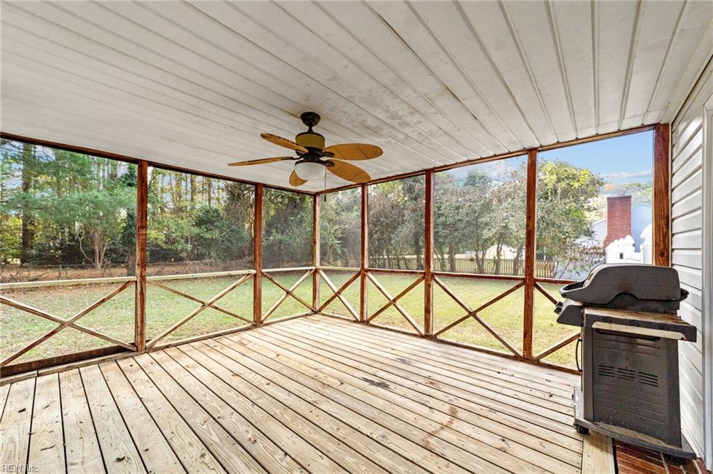 17 Carriage Hill DR