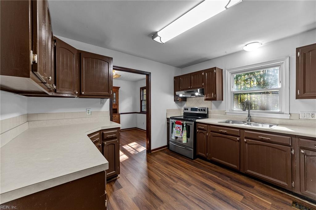 17 Carriage Hill DR