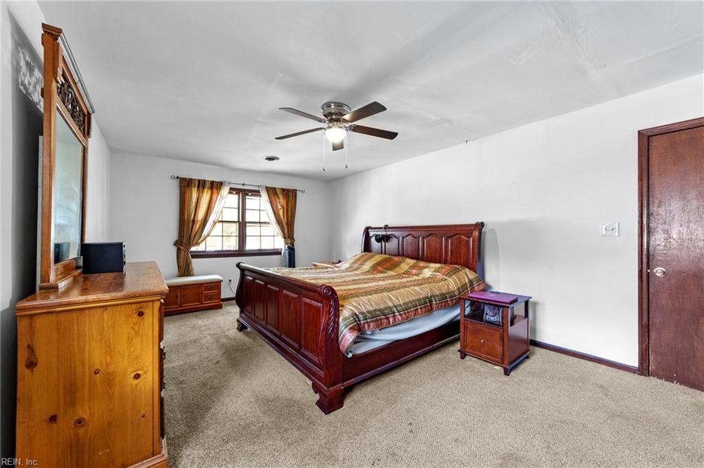 17 Carriage Hill DR
