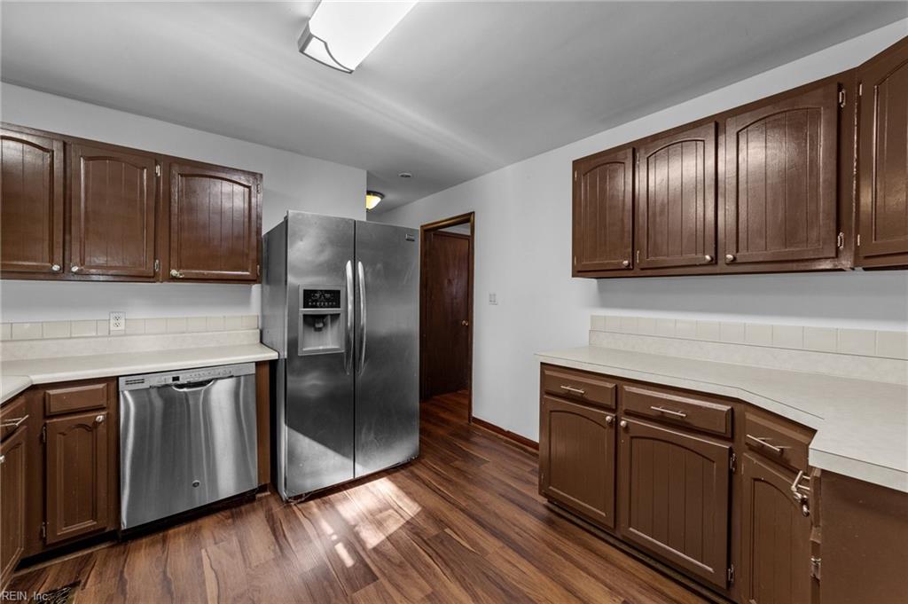 17 Carriage Hill DR
